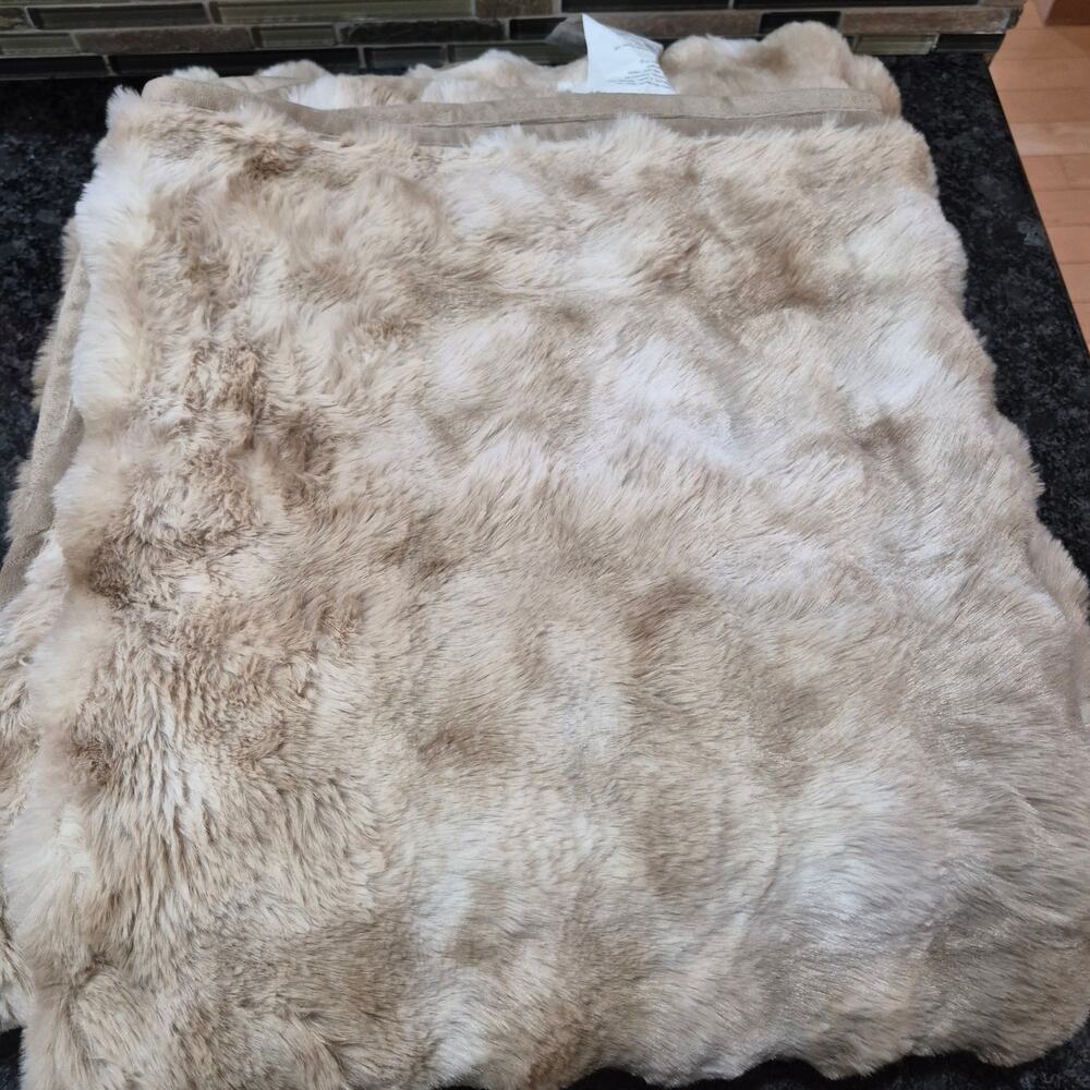 NEW Brentwood Oversized Waterproof Pet Blanket  Furniture Protector 60 x 70 in